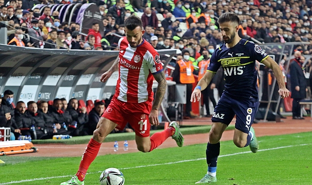 Fenerbahçe, Antalyaspor deplasmanında