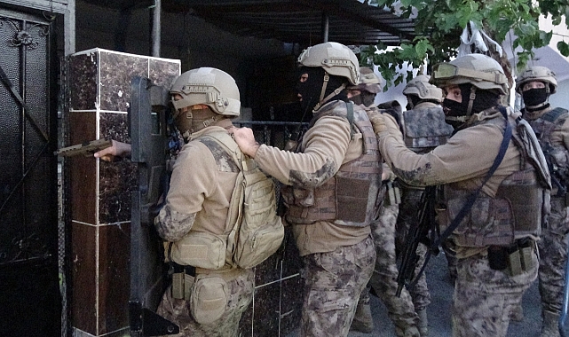 FETÖ'nün emniyet yapılanmasına operasyon: 16 gözaltı