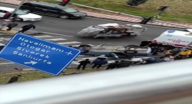 Hafif ticari araç takla attı: 1 yaralı