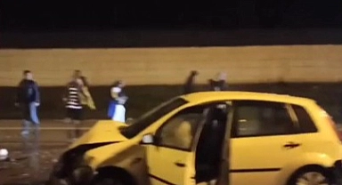 İki araç çarpıştı 5 kişi yaralandı