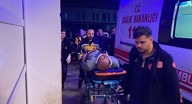 İki otomobil çarpıştı: 8 yaralı