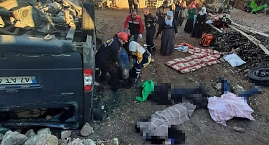 Kamu çalışanlarını taşıyan araç şarampole uçtu: 6 ölü, 5 yaralı