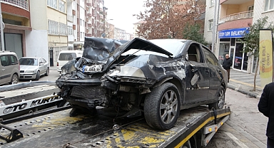 Kontrolden çıkan otomobil kaza yaptı: 1 yaralı