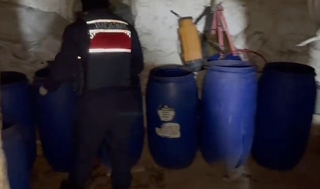 Sahte içki imalathanesine şafak baskını! 1 gözaltı