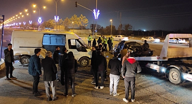 Şanlıurfa'da minibüs ile otomobil çarpıştı: 8 yaralı