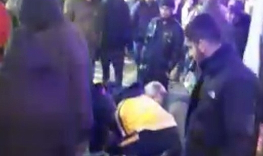 4’üncü kattan beton zemine düşen şahıs öldü