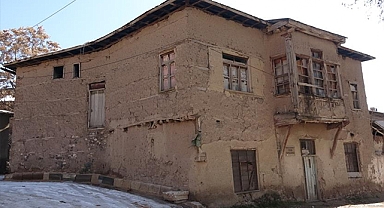 450 yılık tarihi konaklar depreme direniyor