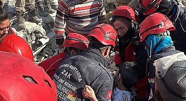 9 yaşındaki Semih depremin 156. saatinde sağ olarak kurtarıldı