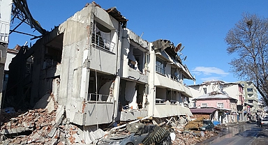 AFAD Başkanı Sezer: 40 bin 689 vatandaşımız hayatını kaybetti