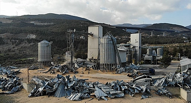 Deprem dev siloları yerle bir etti