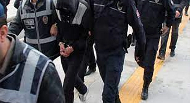 Depremzedelerin eşyalarını çalan 93 hırsız tutuklandı
