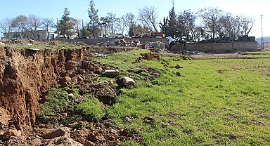 Fay hattının geçtiği yer depremin boyutunu gözler önüne serdi