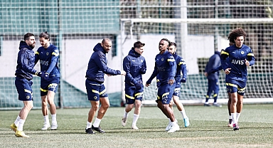 Fenerbahçe'de antrenmanlar tekrar başladı