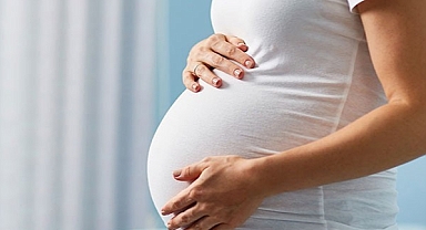 Gebelikte artan hormonlarla stres ve mide bulantısına neden oluyor