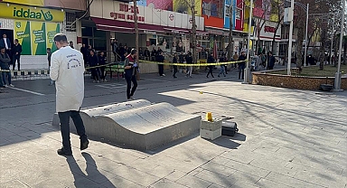 İki kişi arasında çıkan kavga kanlı bitti: 1 yaralı