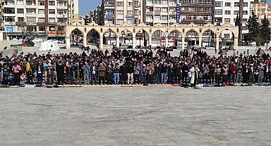 Şanlıurfa'da gıyabi cenaze namazı kılındı