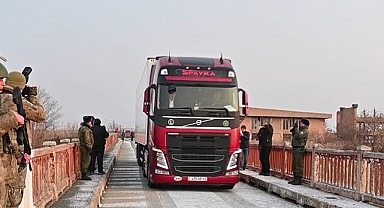 Türkiye-Ermenistan sınırı depremzedeler için açıldı