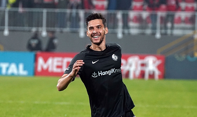 Umut Nayir, İstanbul takımlarını seviyor