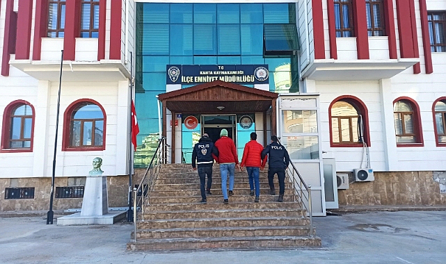 Yağmalama yapan 2 kişi yakalandı