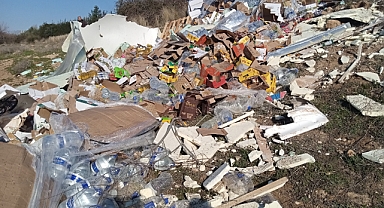 Yardıma giden kamyon ve panelvan çarpıştı! 4 yaralı