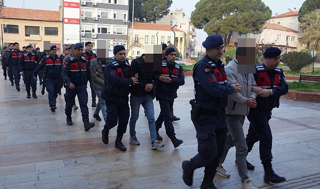 3 ilde tefecilik ve yasa dışı bahis operasyonu! 8 gözaltı
