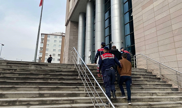 700 kilo bakır kablo çalan şüpheliler yakalandı