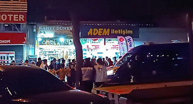 Bahçelievler'de bıçaklı sopalı kavga; 3 yaralı