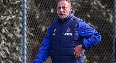 Bordo-mavililerle 3 kupa