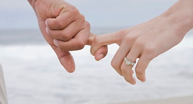 Duygusal şiddetin farklı bir türü: Love Bombing