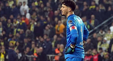 Fenerbahçe, Altay Bayındır'ın sözleşmesini 4 yıl uzattı