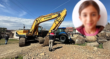 Kayanın altında kalan çocuk hayatını kaybetti