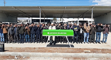 Minik Zeynep annesinin yanına defnedildi