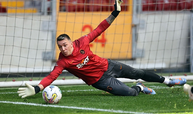 Muslera takımla birlikte çalışmalara başladı