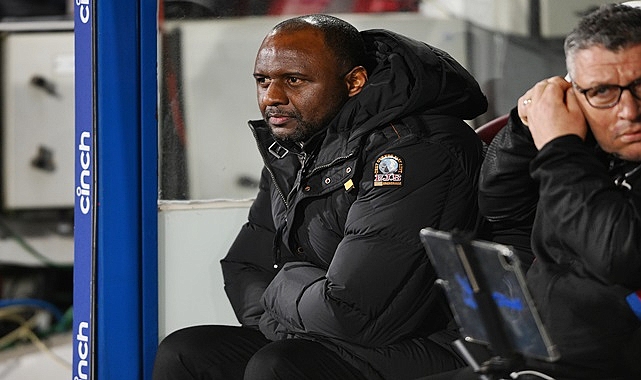 Patrick Vieira Crystal Palace’tan ayrıldı