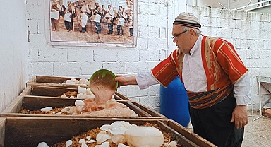 Ramazanın vazgeçilmez içeceği meyan şerbeti mesaisi başladı