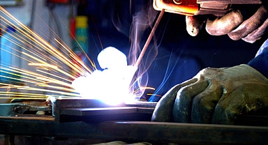 Sanayi üretimi yıllık yüzde 4,5 arttı