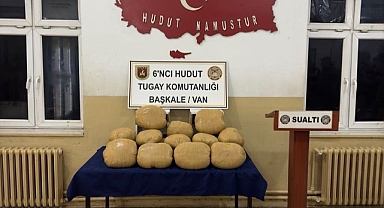 Sınırda 100 kilo toz esrar ele geçirildi