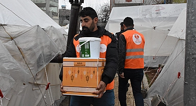 Siverekli gönüllüler depremzedeleri Ramazan'da yalnız bırakmadı