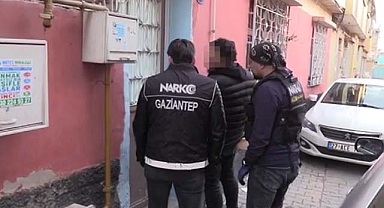 Sosyal medya operasyonu: 11 gözaltı