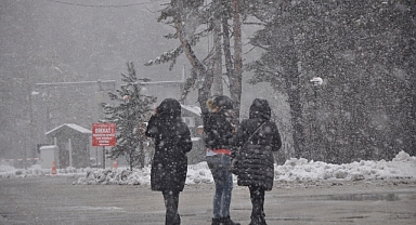 Tatilciler karın tadını çıkardı