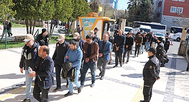 Urfa'da terörden gözaltına alınan 24 zanlı adliyede