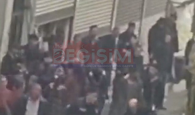 Yağmur altında kavga; 4 yaralı