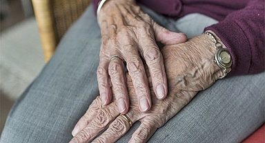 Yaşlı nüfus 8 milyon 451 bin 669 kişi oldu