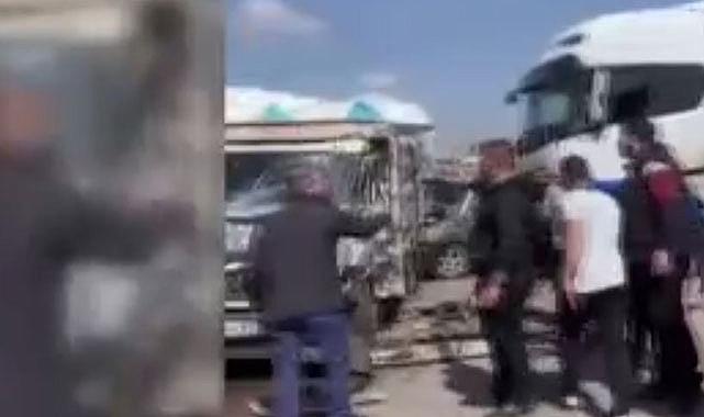 8 araç birbirine girdi, ortalık savaş alanına döndü