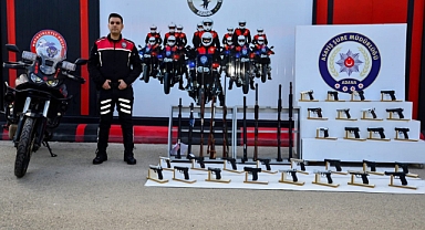 Adana’da çok sayıda silah ele geçirildi