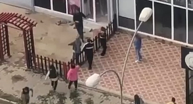 Adana'da kadın kuaförler birbirlerine saldırdı
