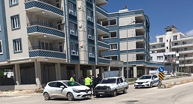 Adıyaman'da iki otomobil çarpıştı: 1 yaralı