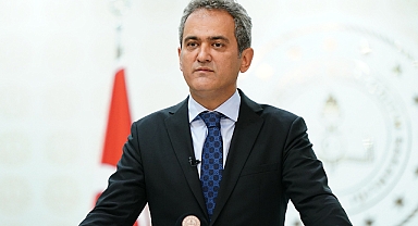 Bakan Özer: Dersliklere kurulan etkileşimli tahta sayısı artacak