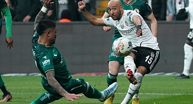 Beşiktaş’ta Redmond gollerine devam ediyor