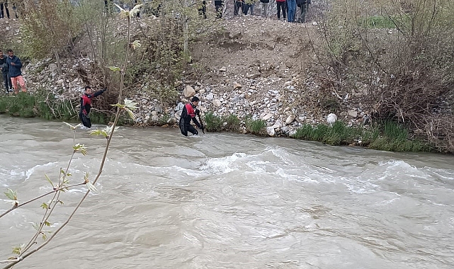 Çaya düşen 8 yaşındaki kız hayatını kaybetti